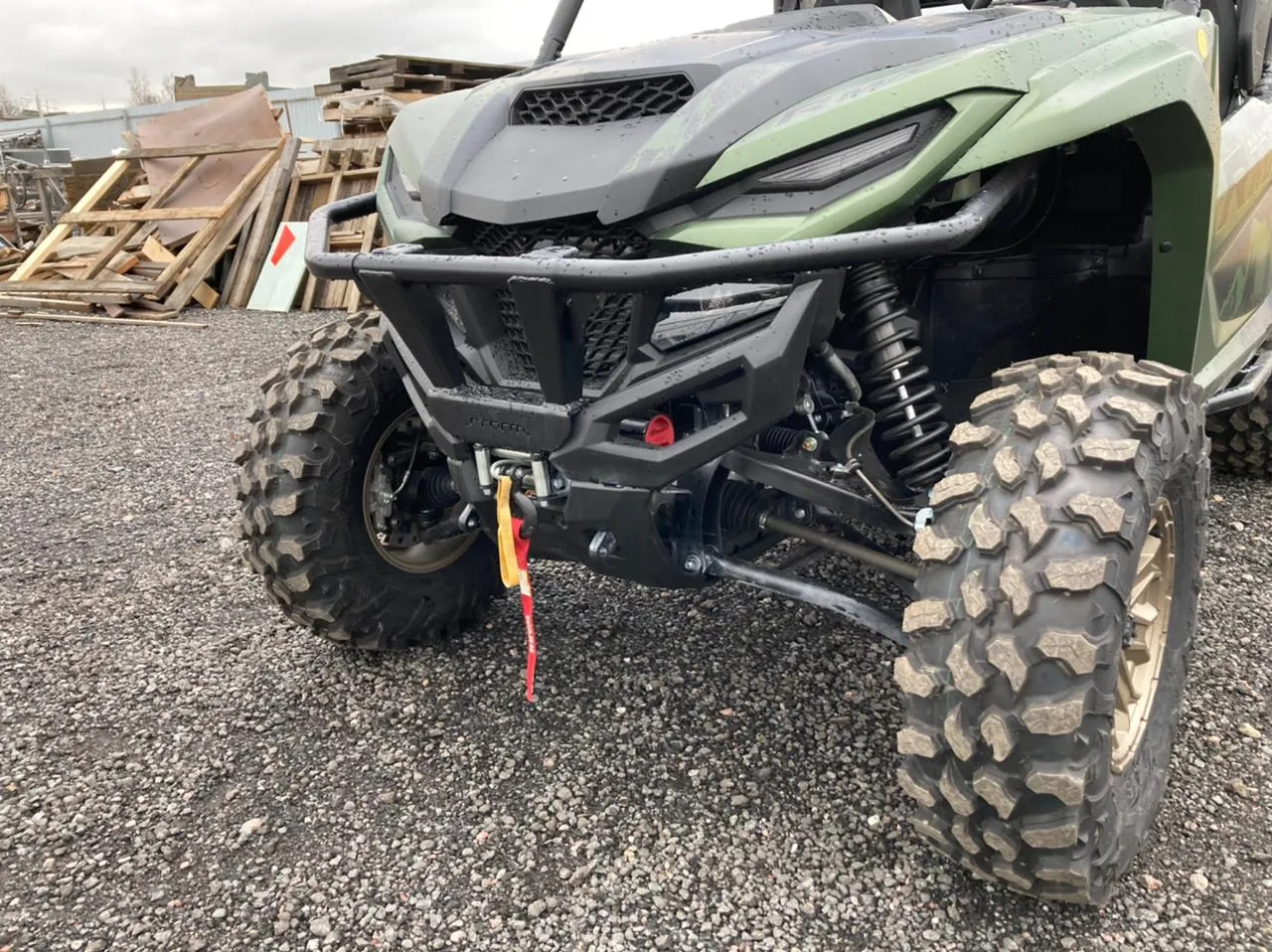 Бампер передний для Yamaha