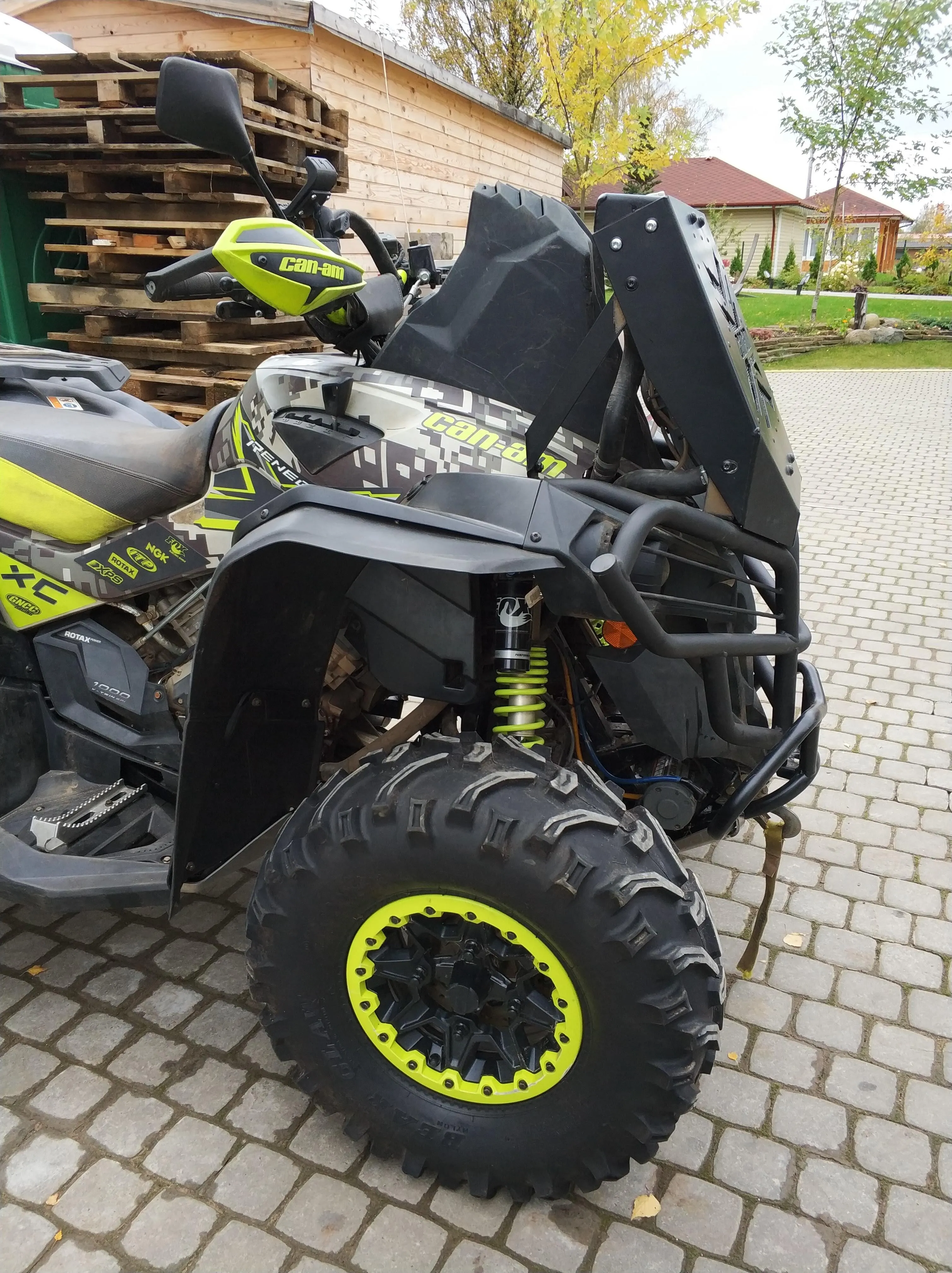 Вынос радиатора (черный) для Can-Am (BRP)
